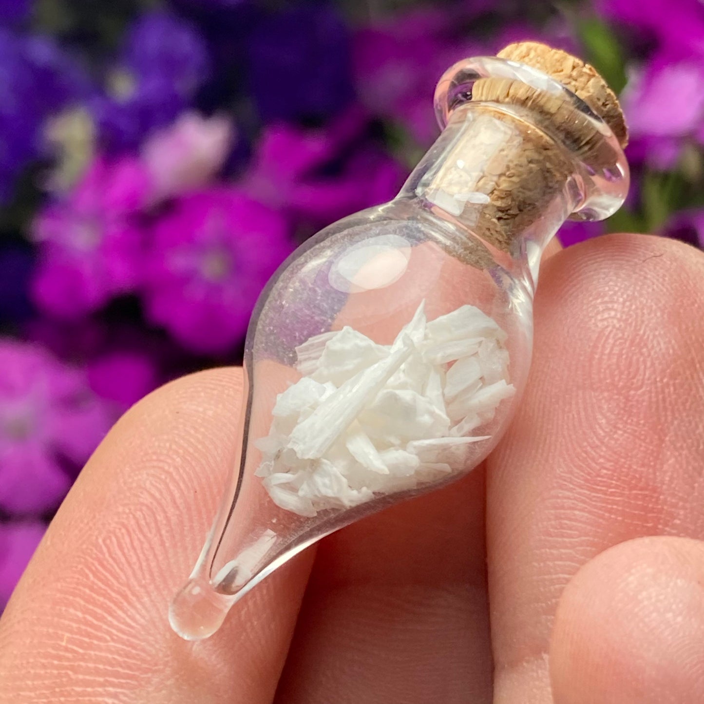Scolecite Chips
