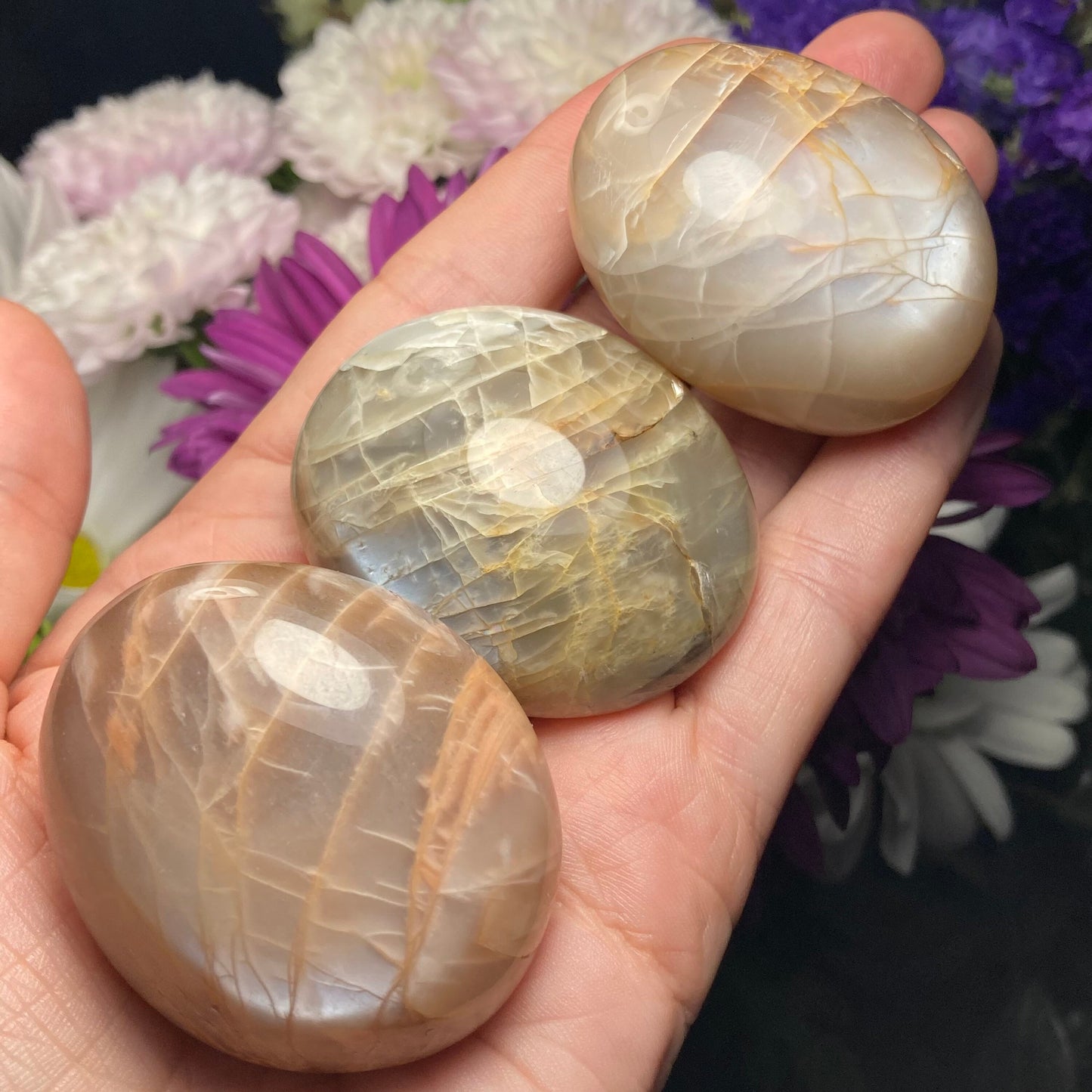 Moonstone Palm Stone