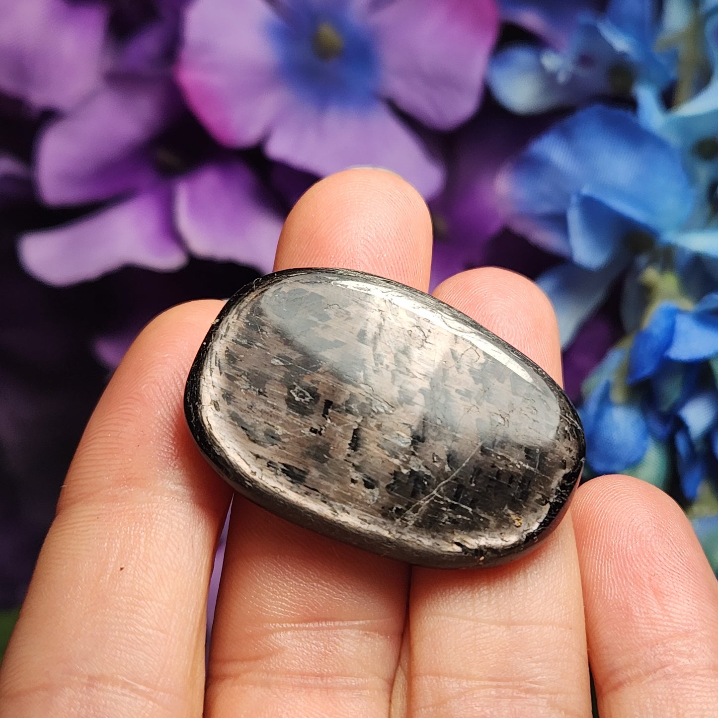 Hypersthene Palm Stone