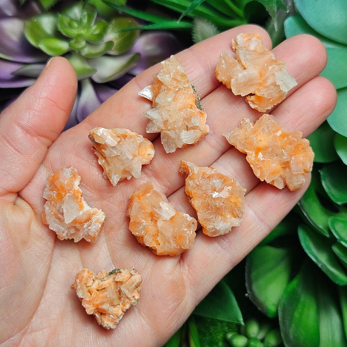 Red Heulandite