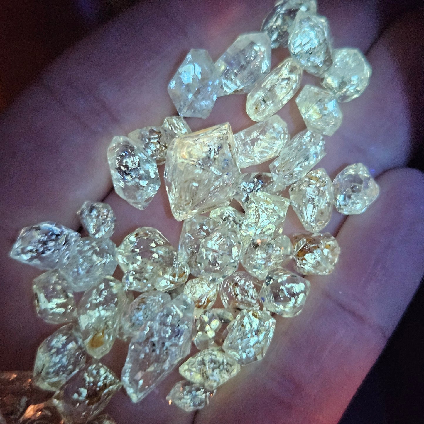 Ultraviolet ENHYDRO Quartz