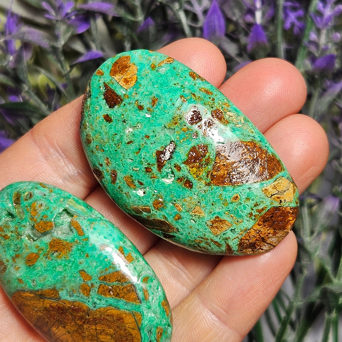 Green Smithsonite Palm Stone
