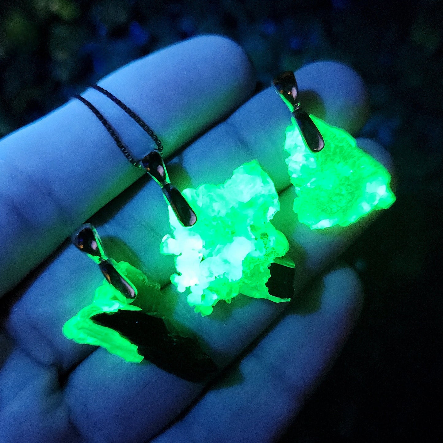 Hyalite Opal Pendant