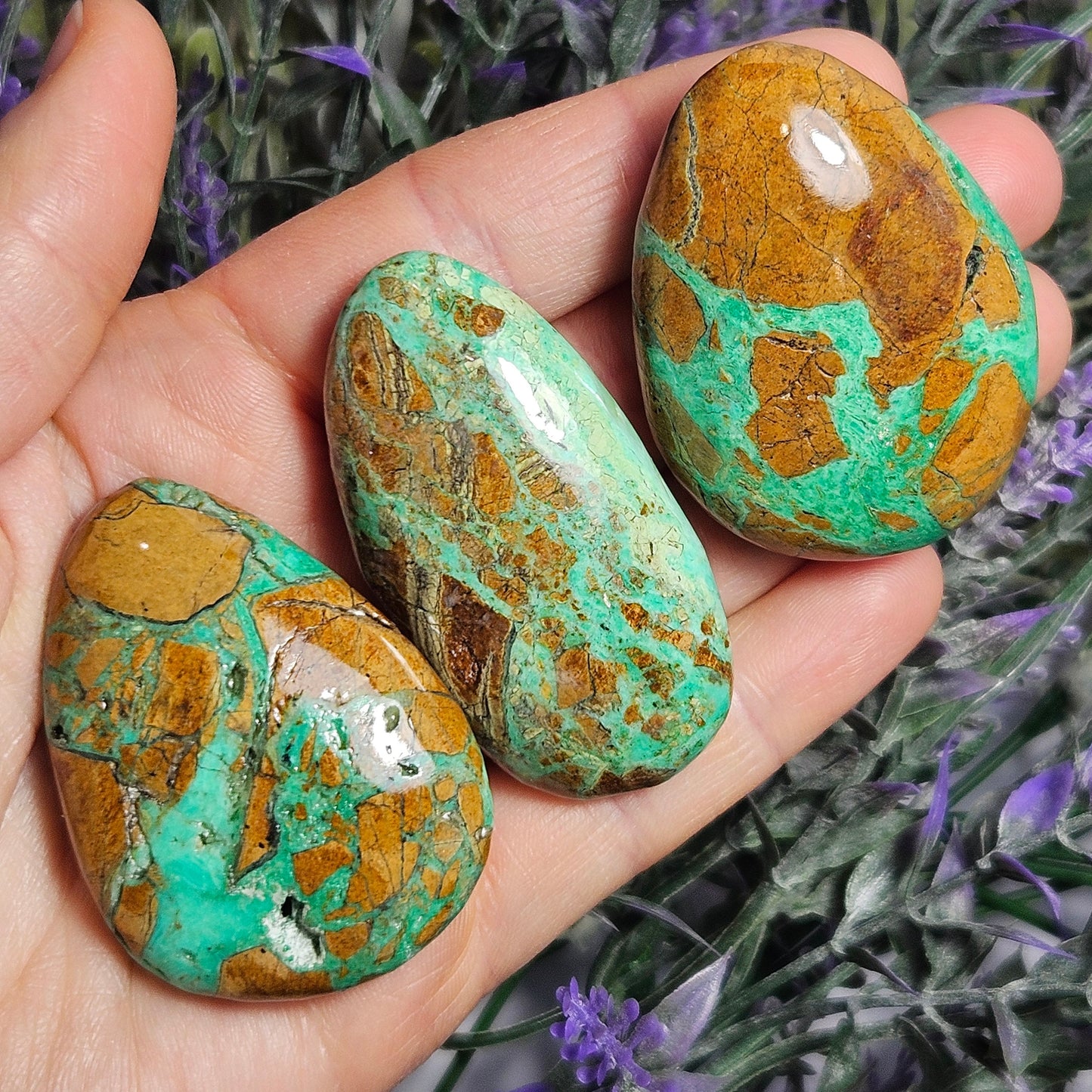 Green Smithsonite Palm Stone