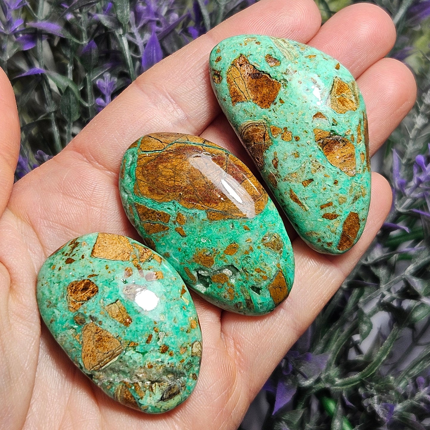 Green Smithsonite Palm Stone