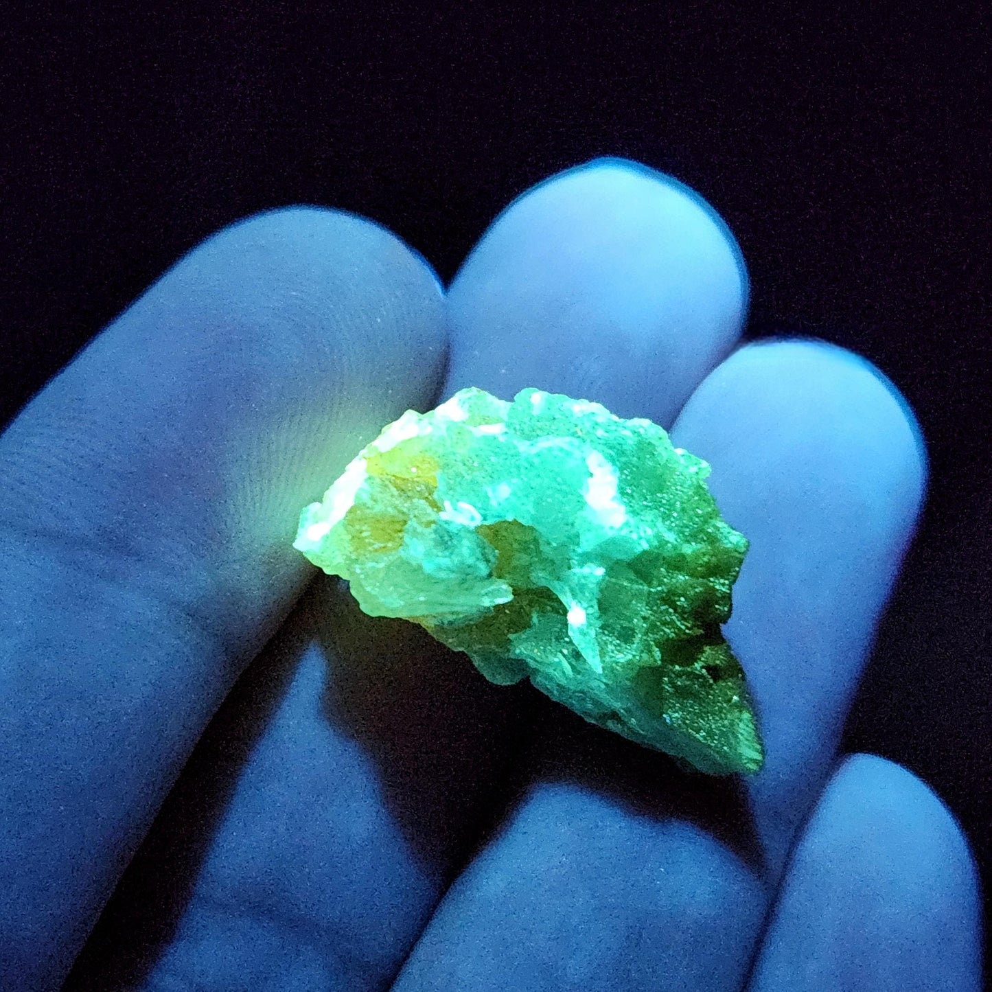 Bi Color Zincite Crystal