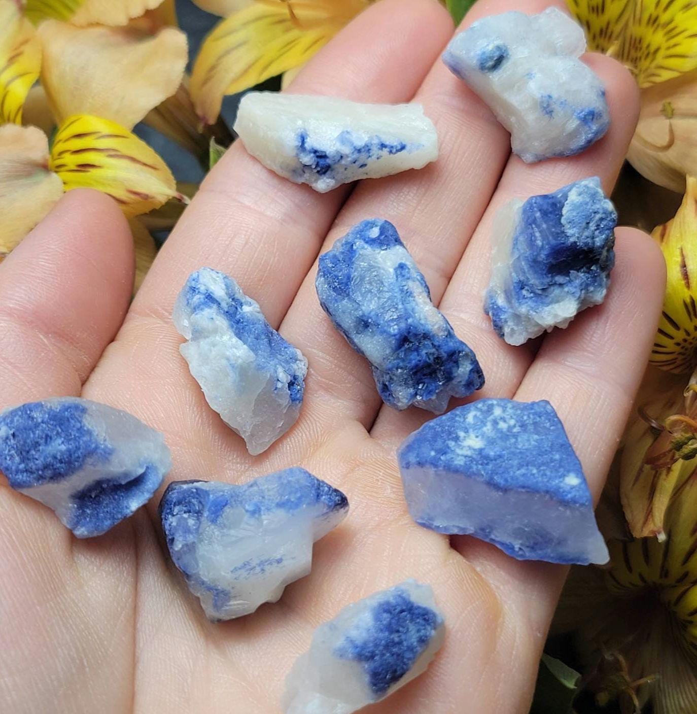 Fibrous Dumortierite Crystal