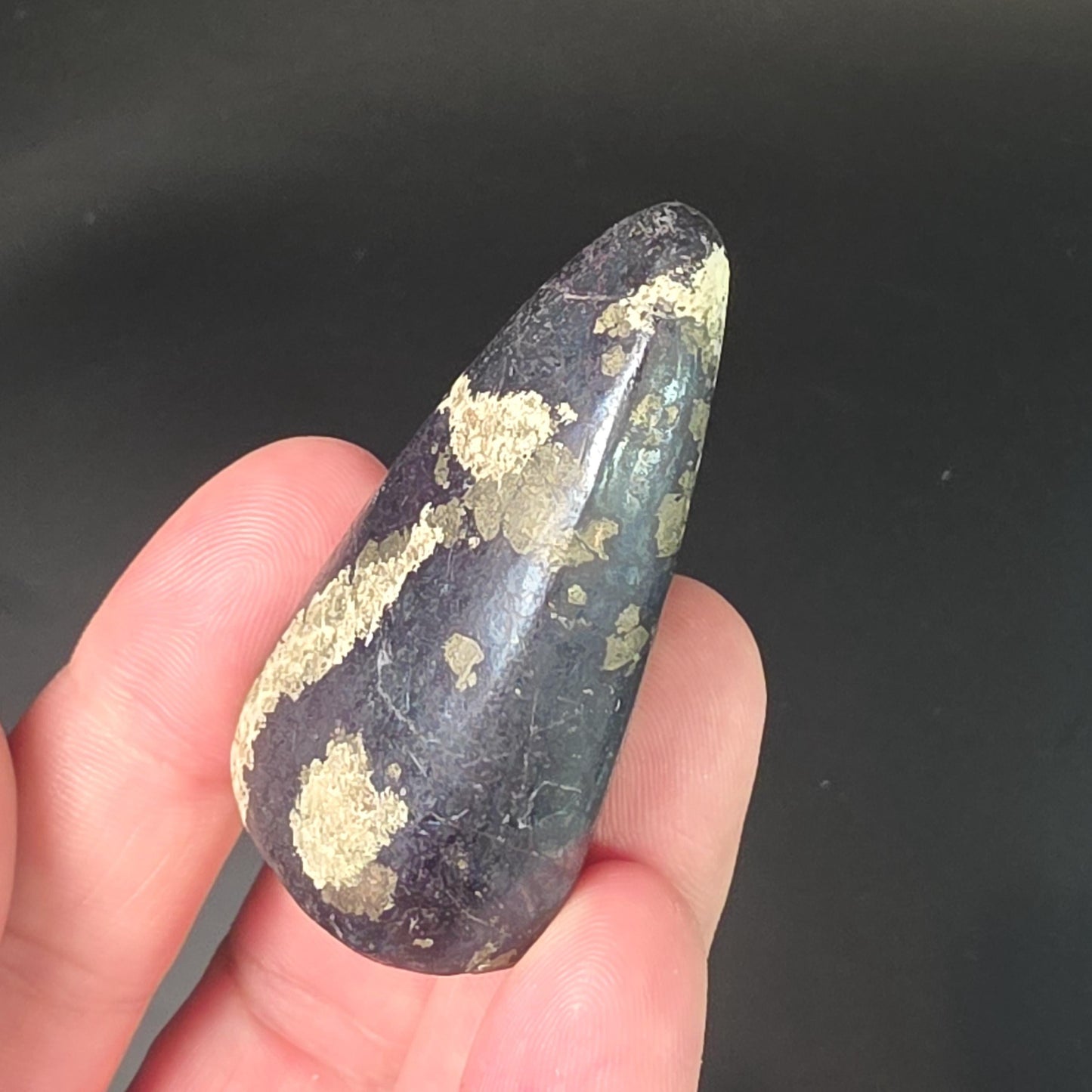 Covellite Crystal Carving