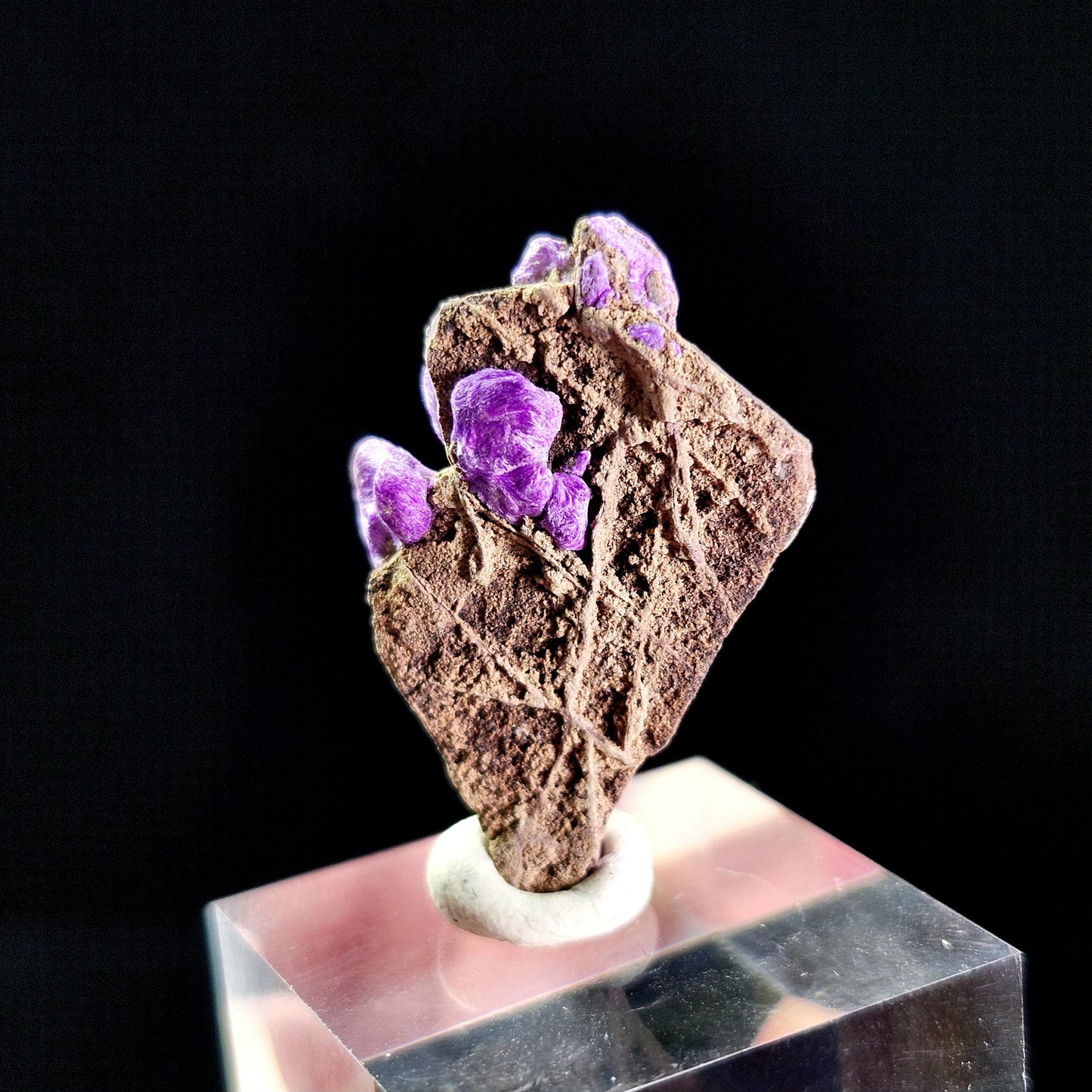 Fibrous Sugilite