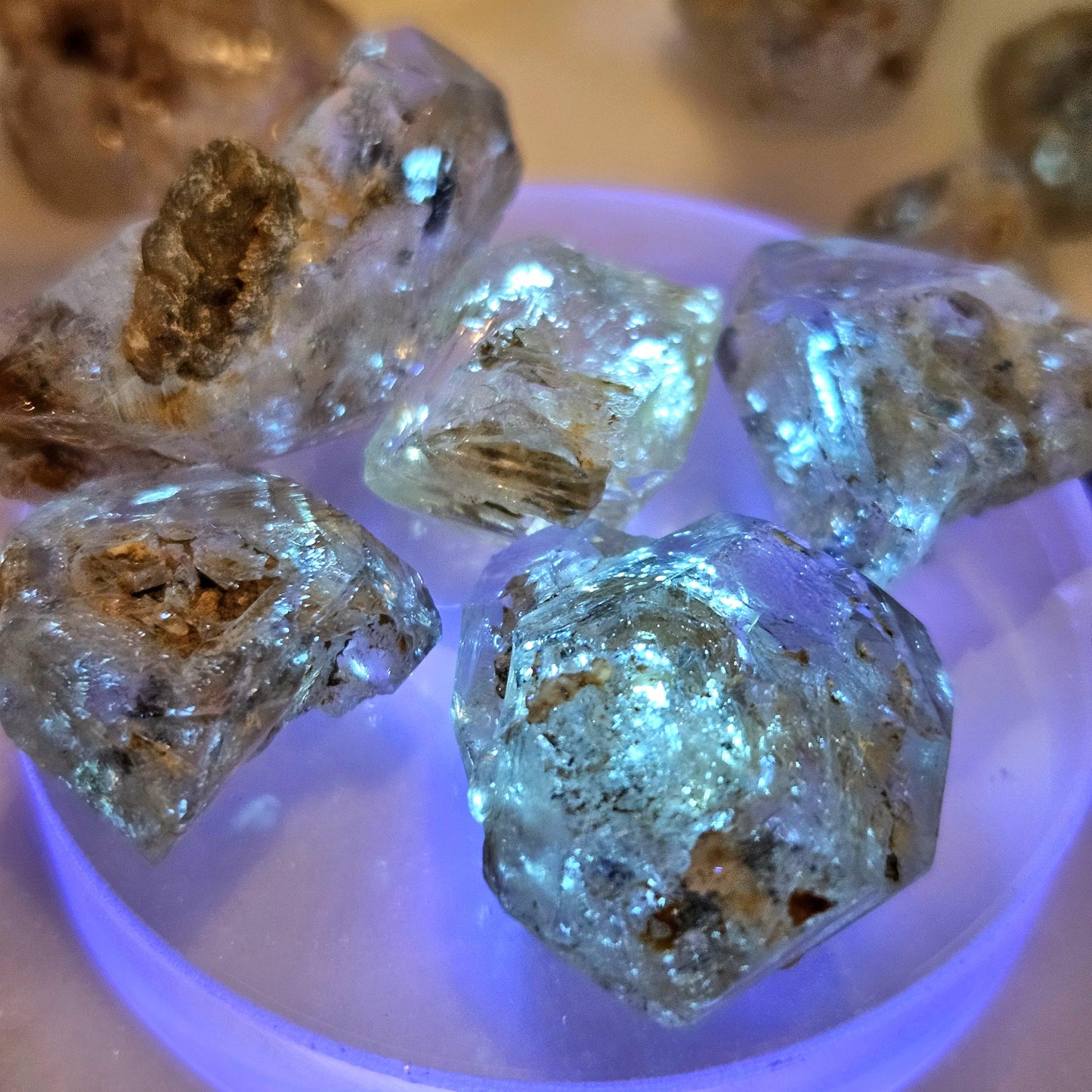 Enhydro Petroleum Quartz