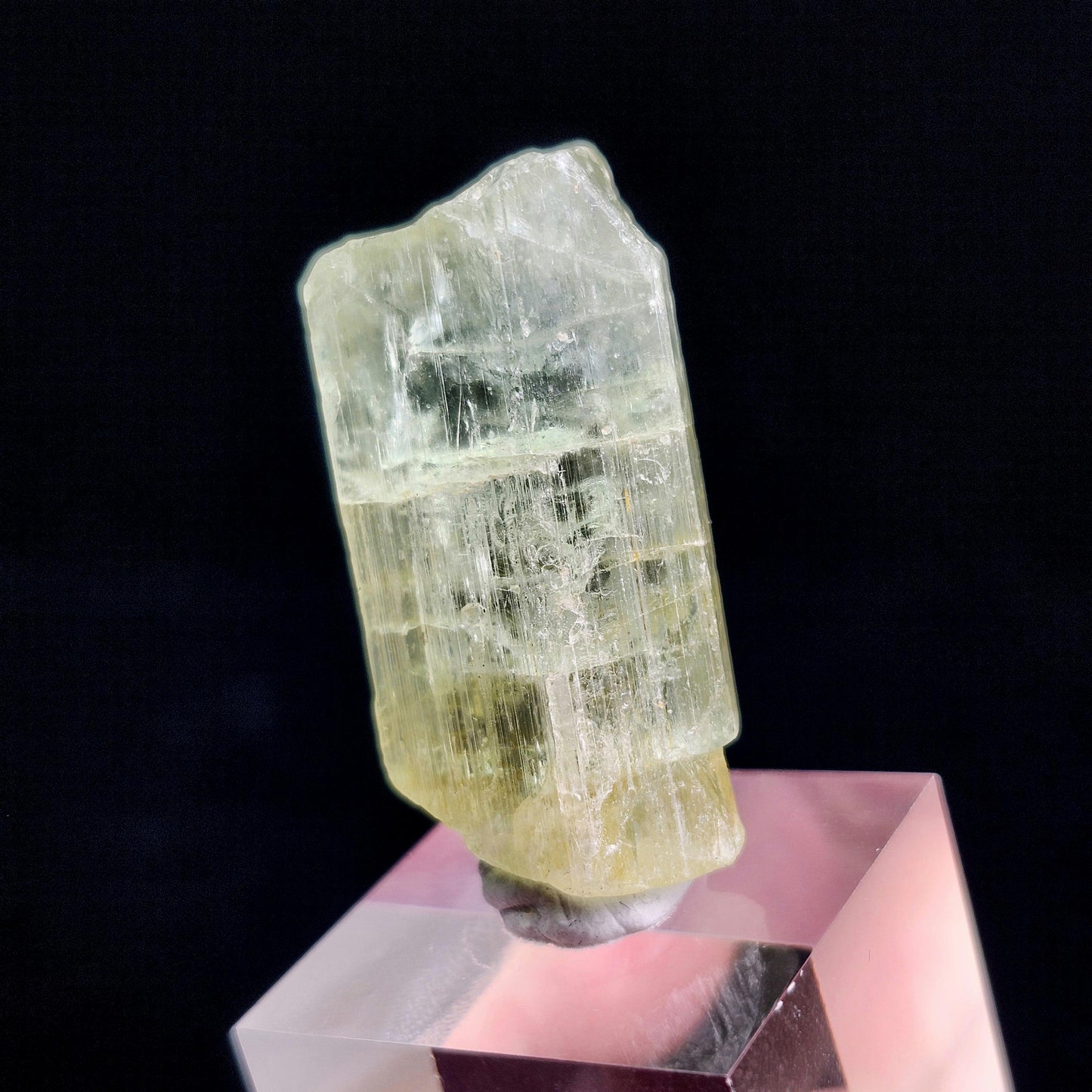 Heliodor Crystal