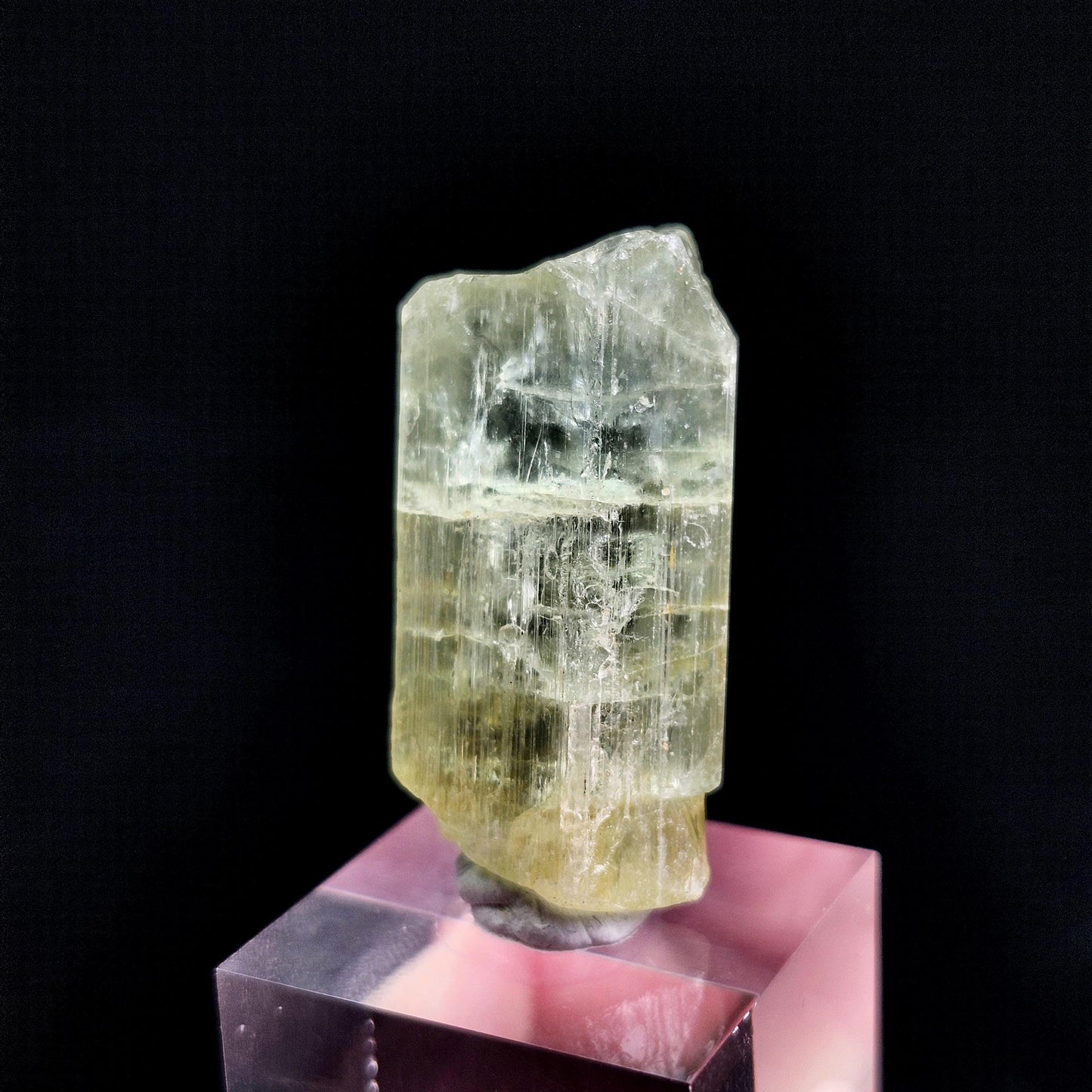 Heliodor Crystal
