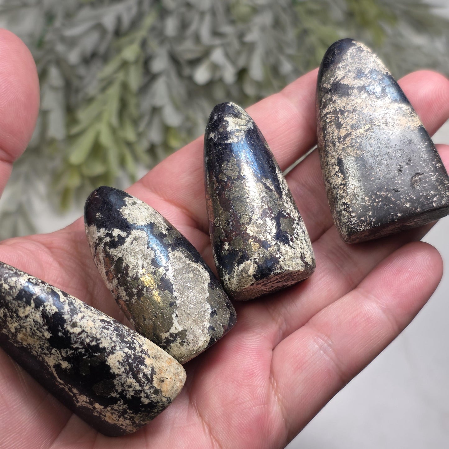 Covellite Crystal Carving