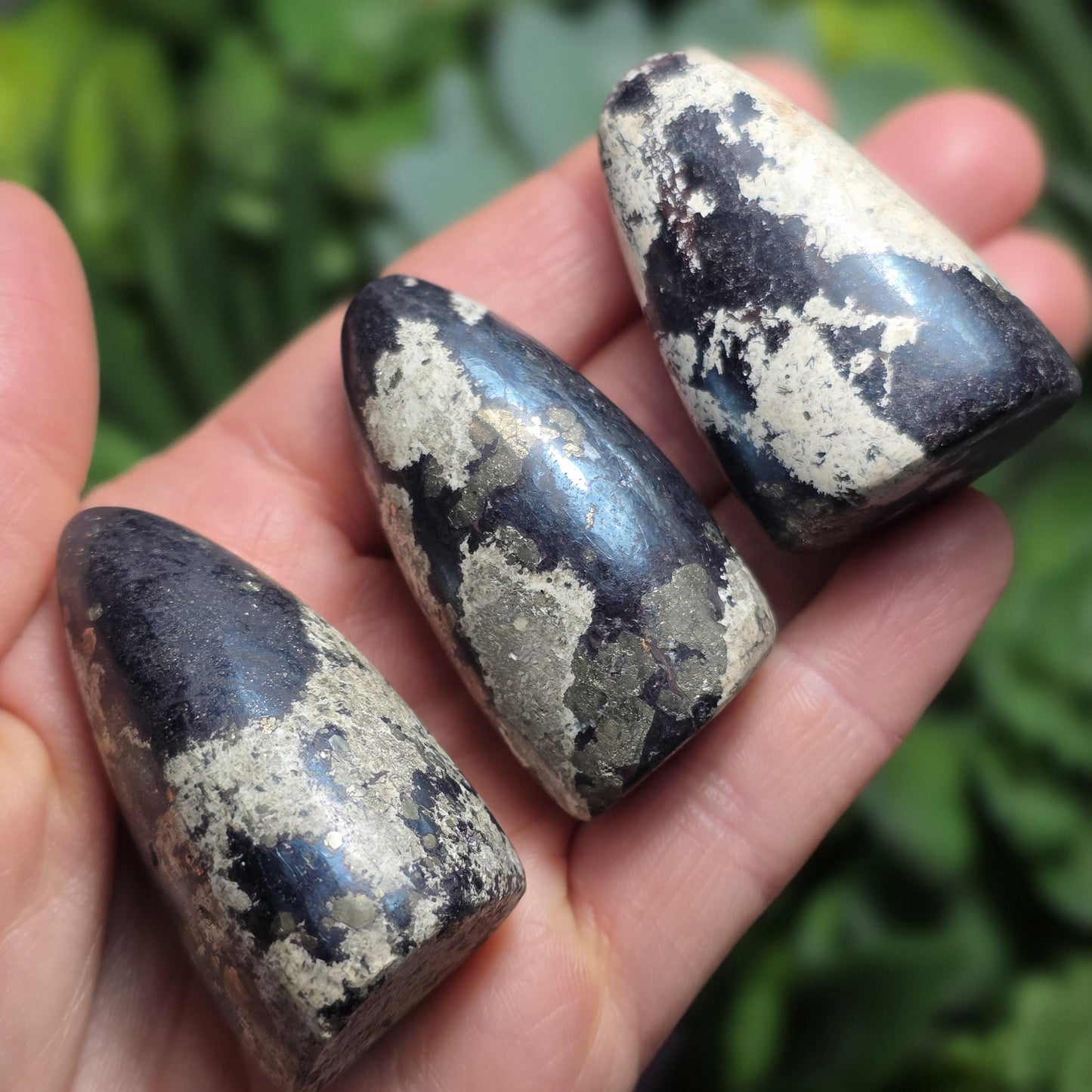 Covellite Crystal Carving