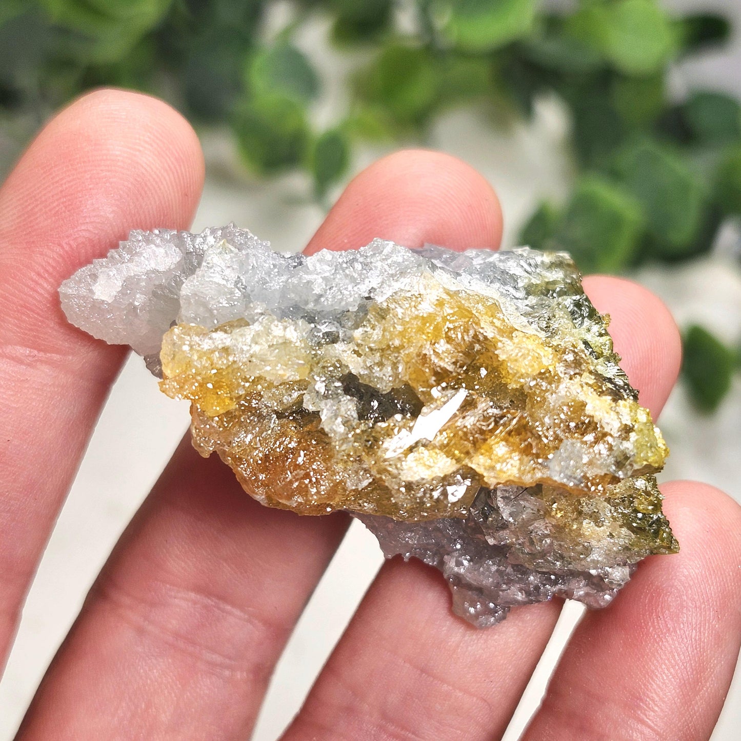 Bi Color Zincite Crystal
