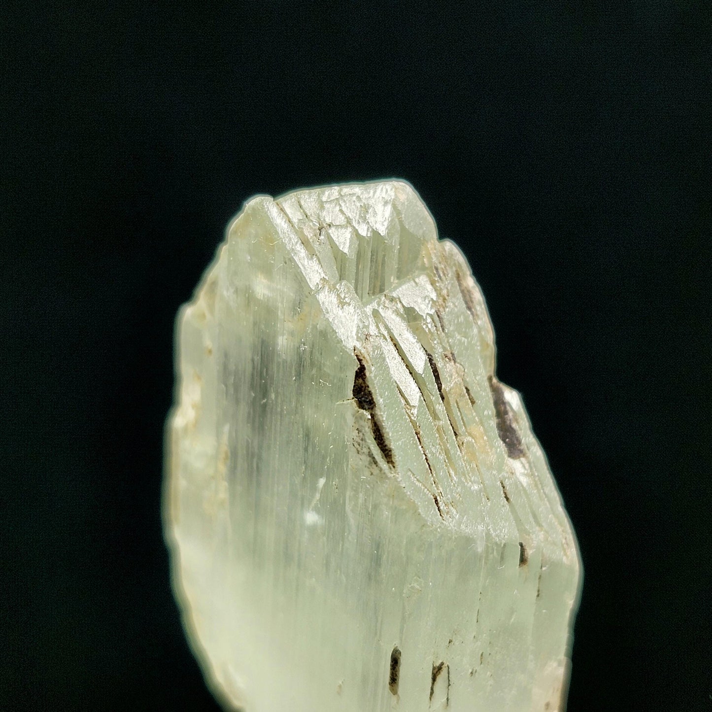 Hiddenite Crystal
