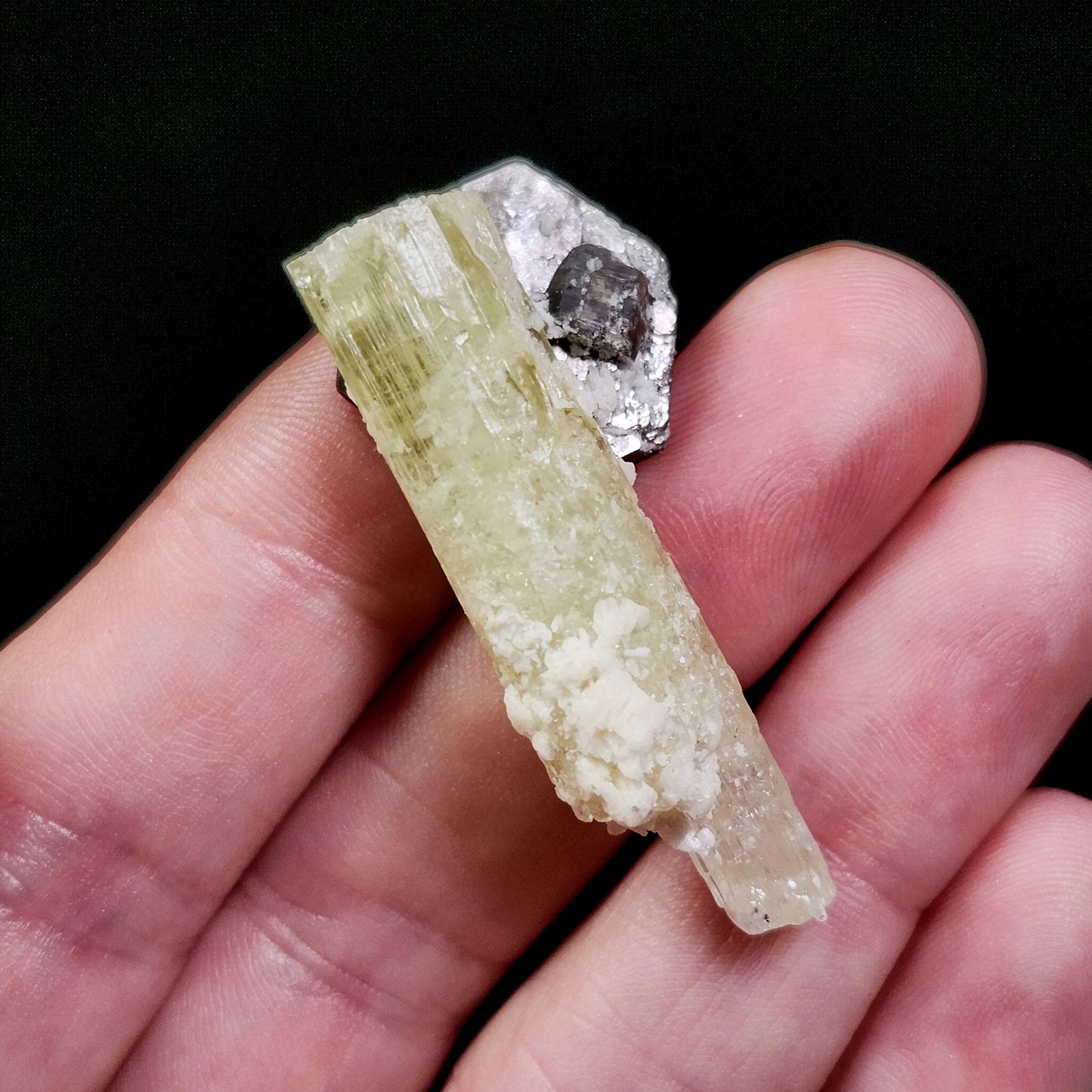 Golden Heliodor & Hexagonal Mica (9.4g)