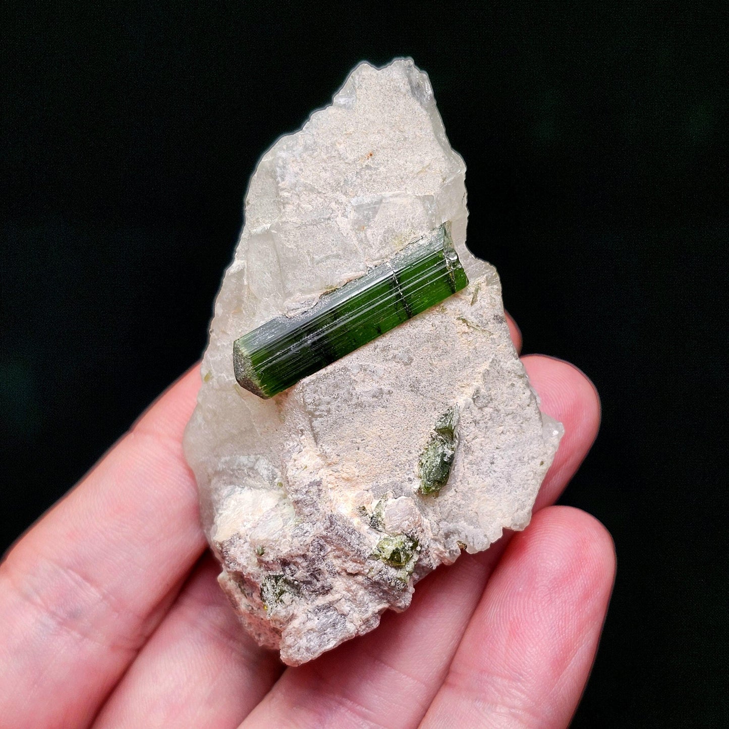 Green Tourmaline in Quartz 50g