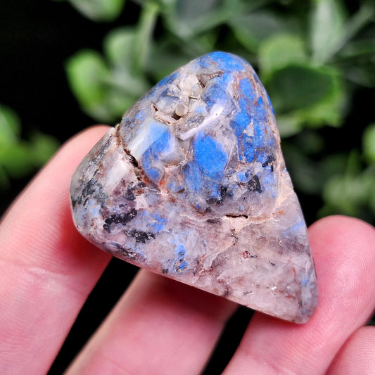 Polished Papagoite in Quartz Crystal