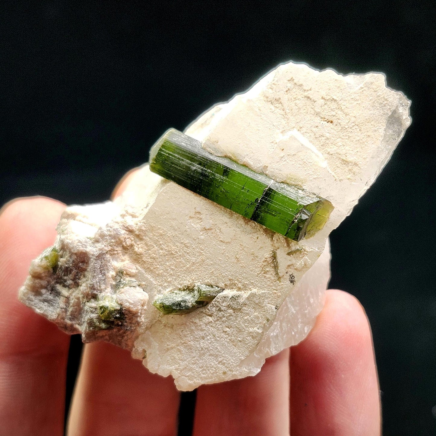 Green Tourmaline in Quartz 50g