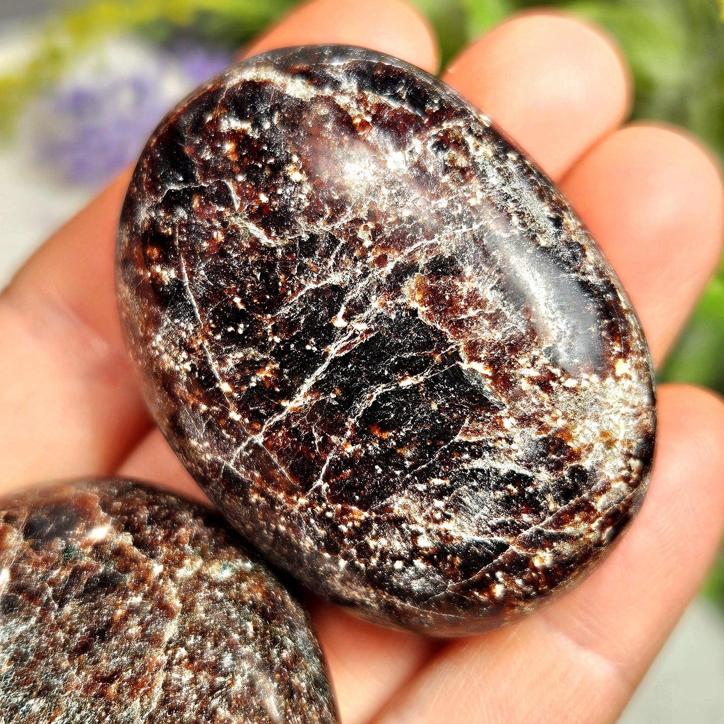 Red Garnet Palm Stone