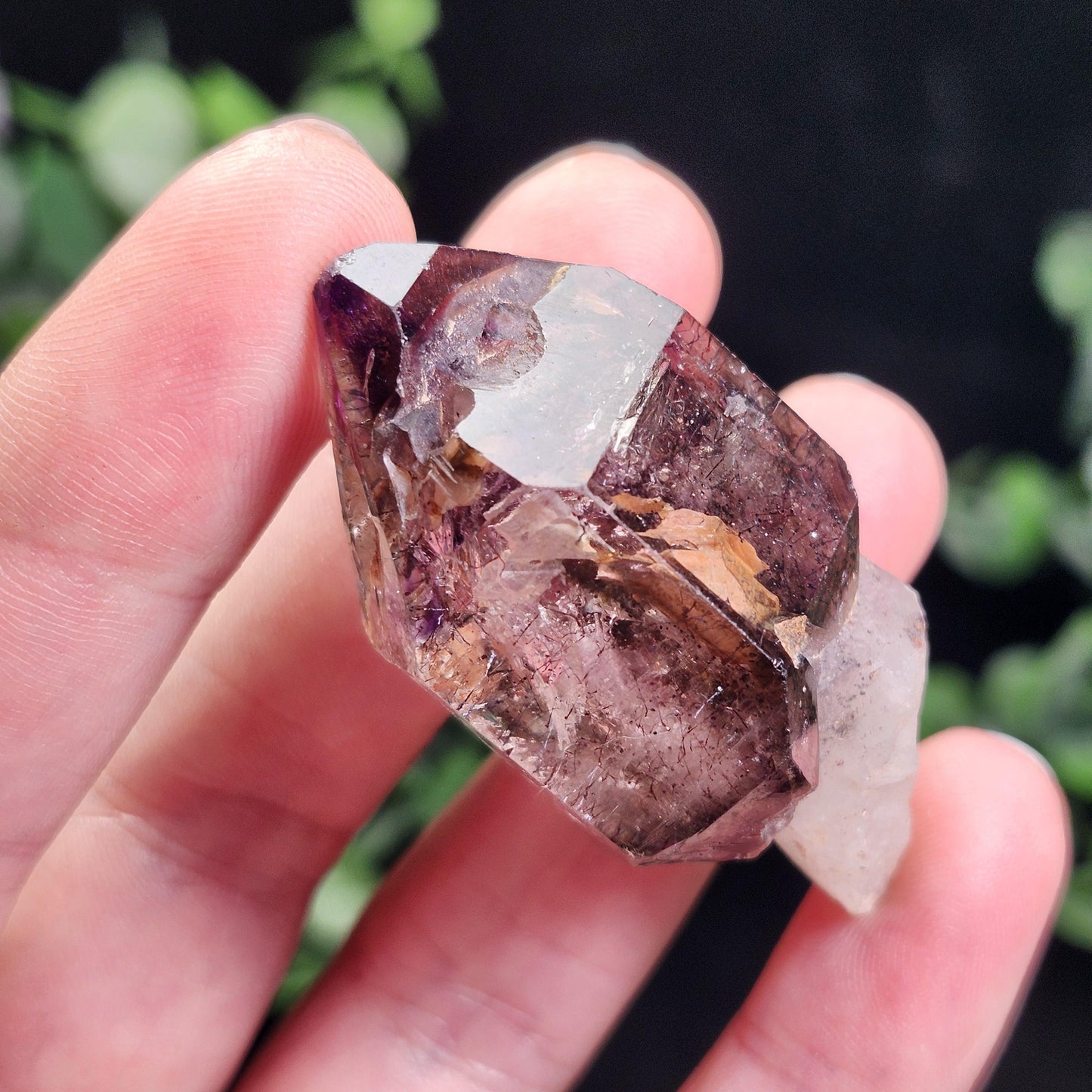 Enhydro Amethyst Scepter 29.47g, Moving Shangaan Quartz Crystal with Water Bubble from Zimbabwe