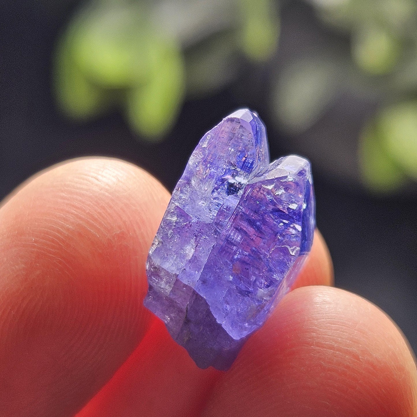TWINNED Tanzanite Crystal 2.4g Parallel Growth