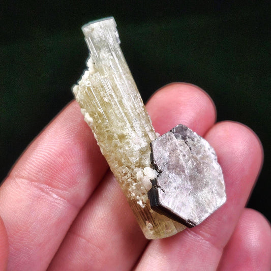 Golden Heliodor & Hexagonal Mica (9.4g)