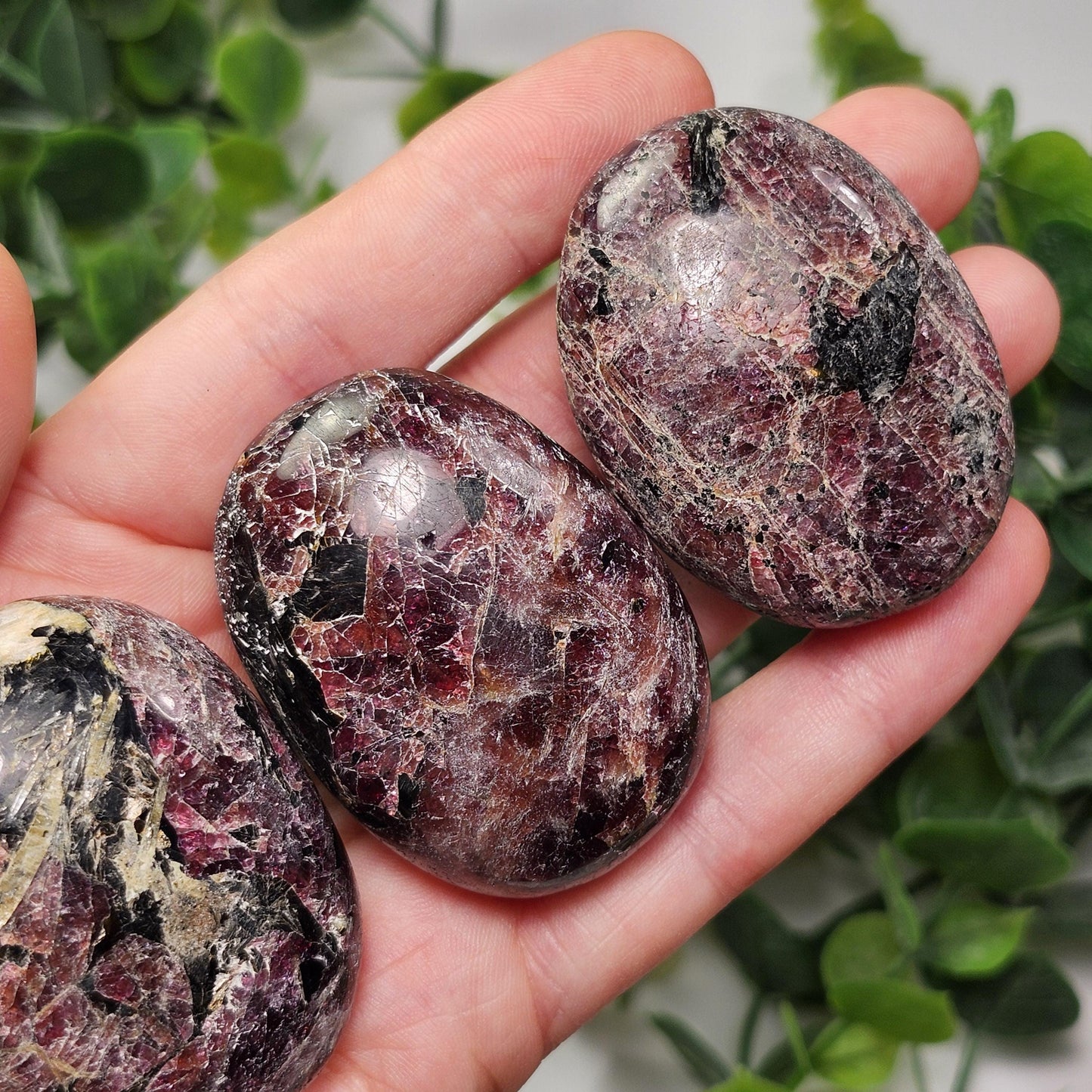 Red Garnet Palm Stone