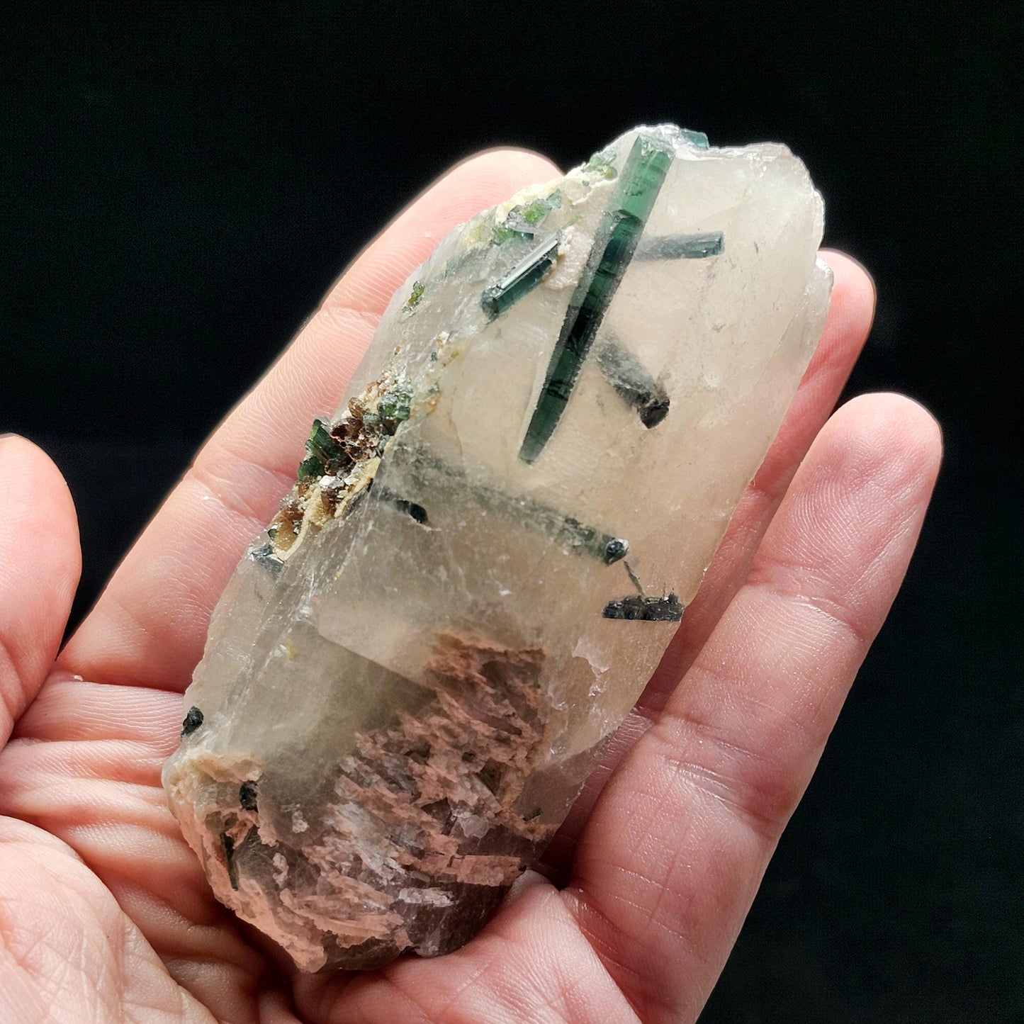 Green Tourmaline in Quartz 137g