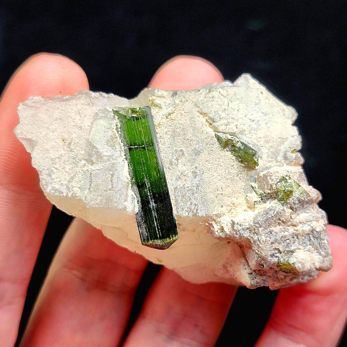 Green Tourmaline in Quartz 50g