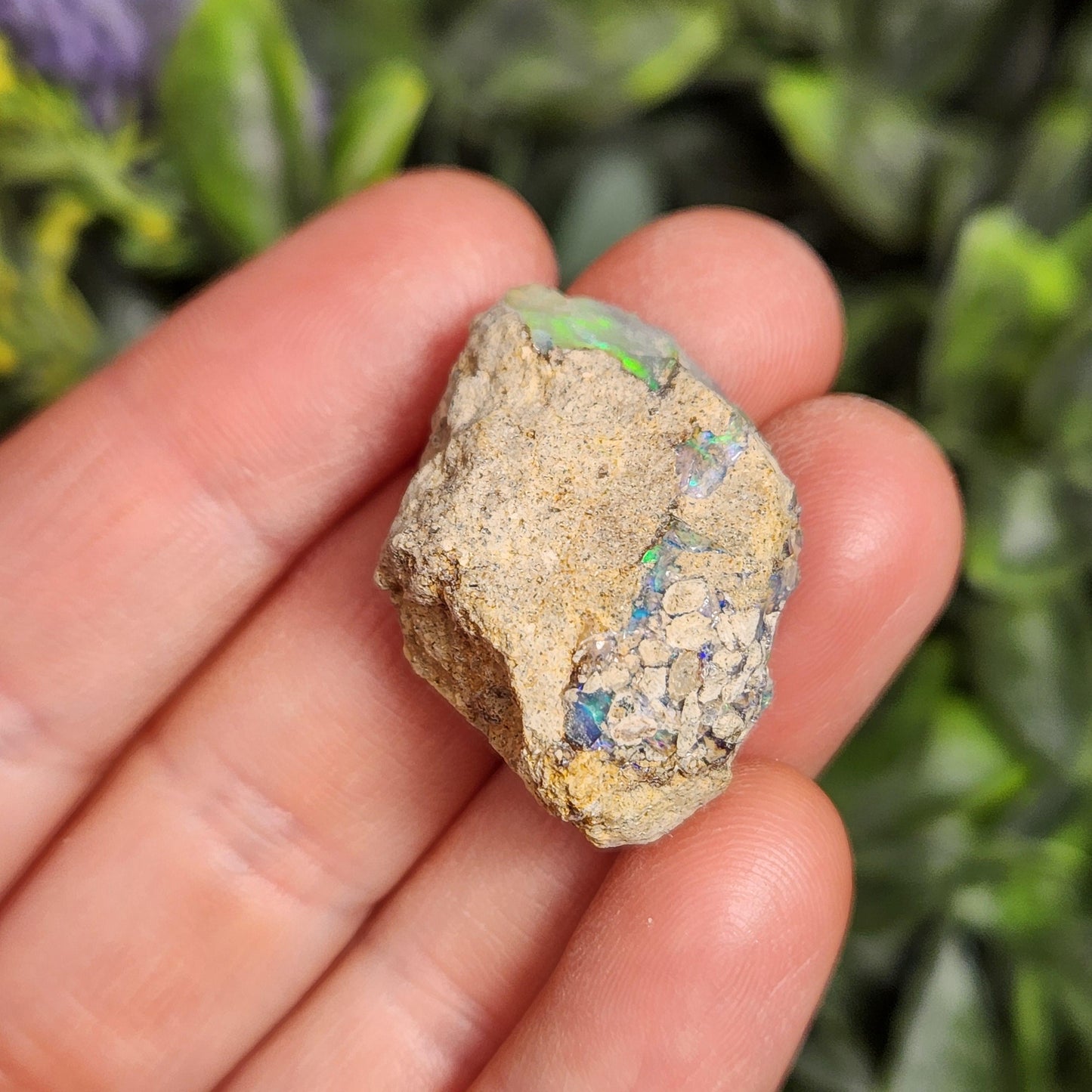 Raw Rainbow Opal Stone: 6.69g