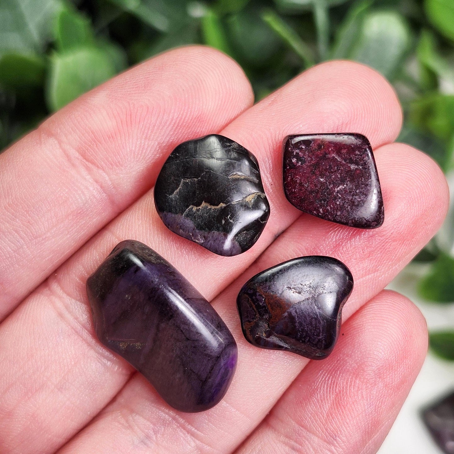 Black Manganese Crystal