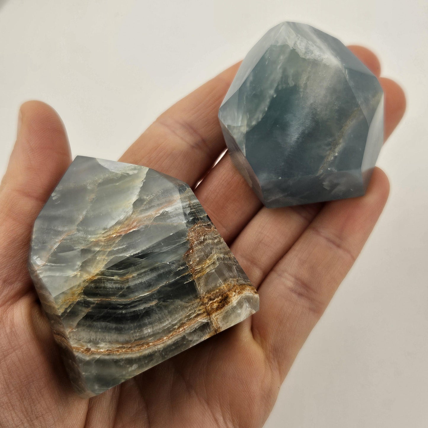 Blue Onyx Crystal Tower, Natural Brazilian Stone Carving, Onyx Crystal Carving