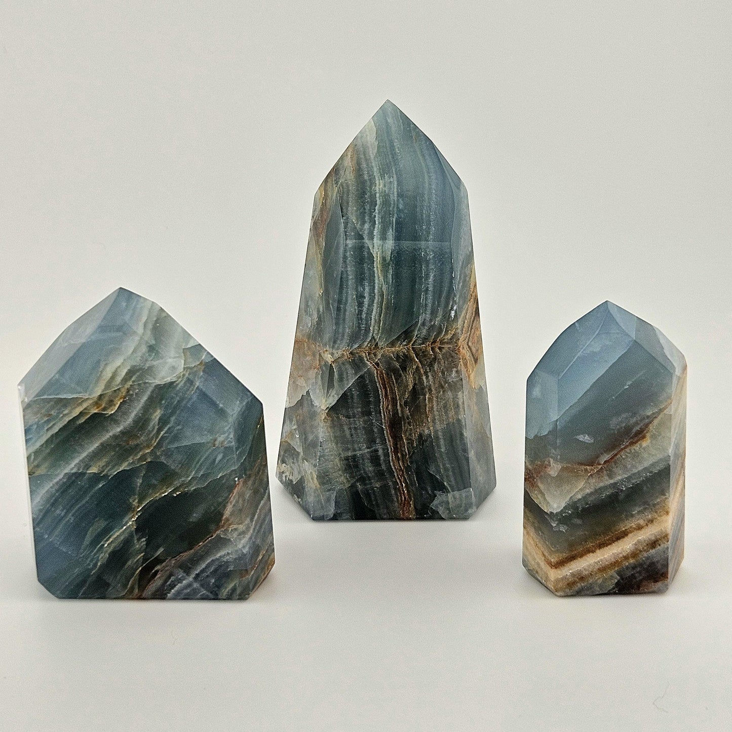 Blue Onyx Crystal Tower, Natural Brazilian Stone Carving, Onyx Crystal Carving