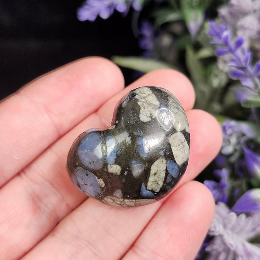 Que Sera Stone Heart