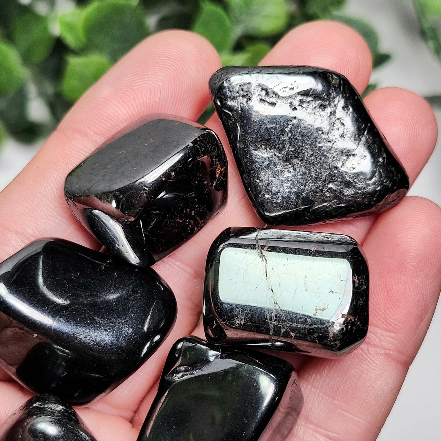 Black Manganese Crystal