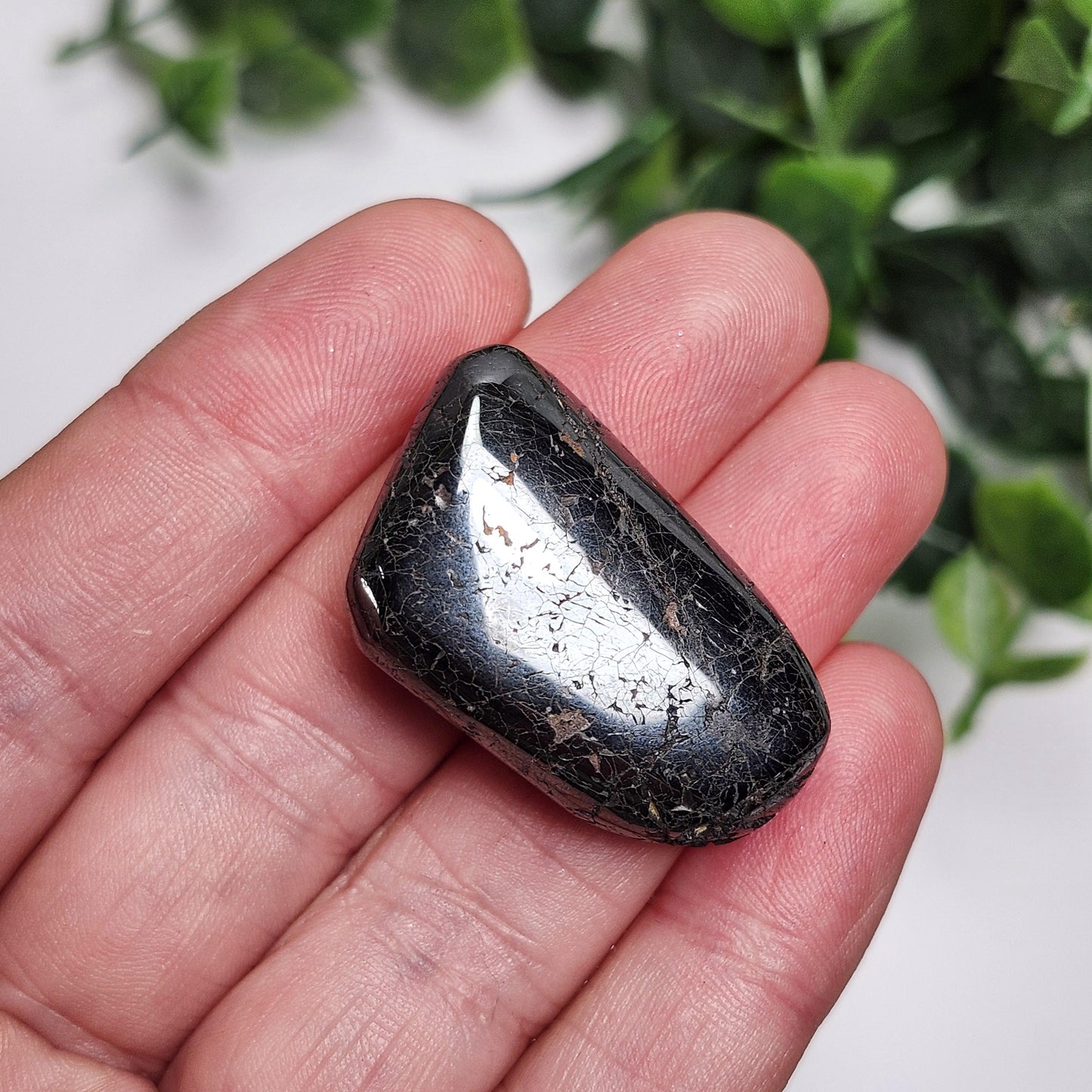 Black Manganese Crystal
