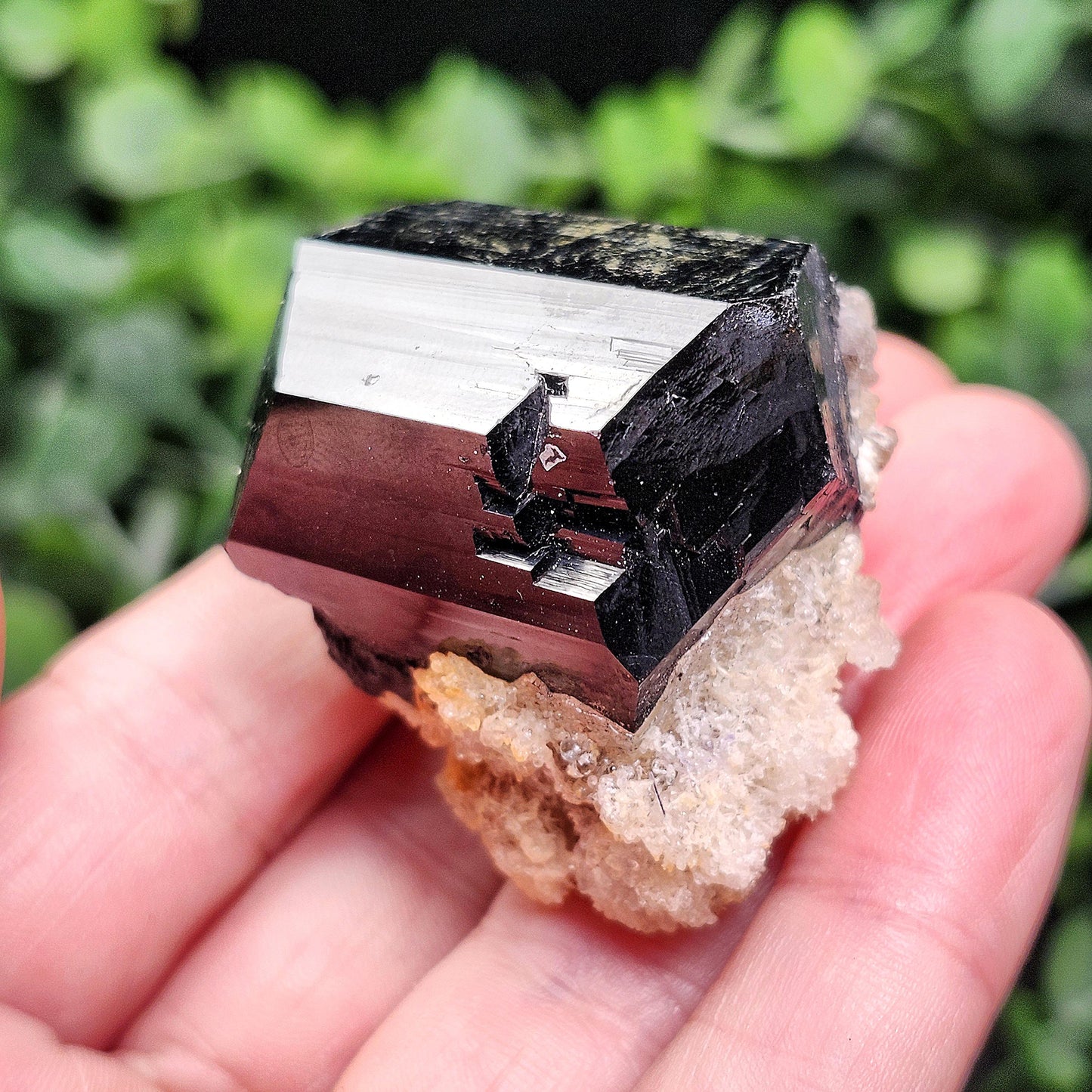 Hyalite Opal & Black Tourmaline 68g