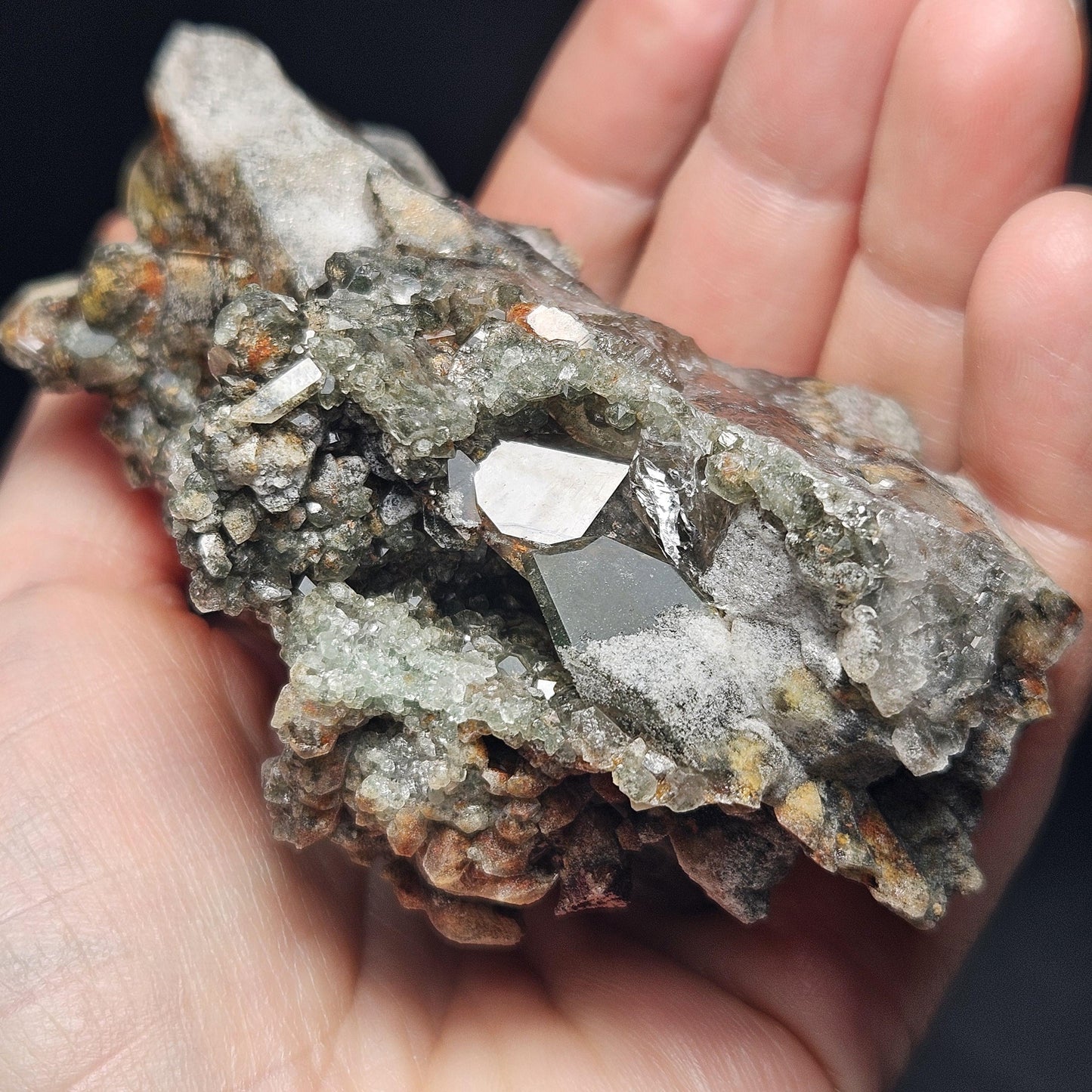 Garden Quartz Crystal 196g, Brazilian Quartz Specimen