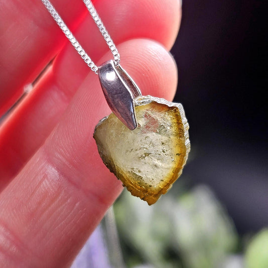 Green Tourmaline Slice Pendant (20x13mm)