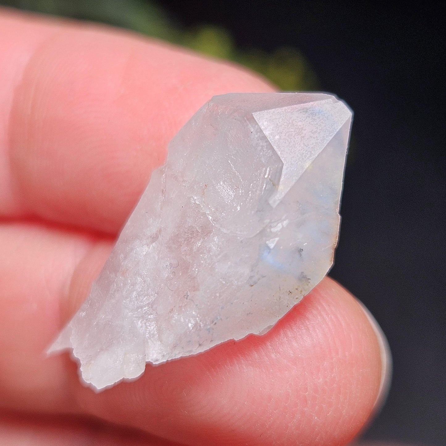 Papagoite Quartz Crystal 2.6g, Raw Terminated Stone from South Africa