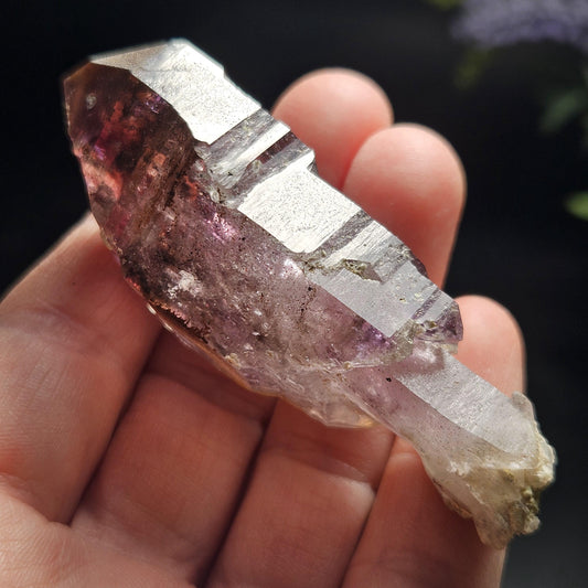 Enhydro Amethyst Scepter 50.40g, Moving Shangaan Quartz Crystal with Water Bubble from Zimbabwe