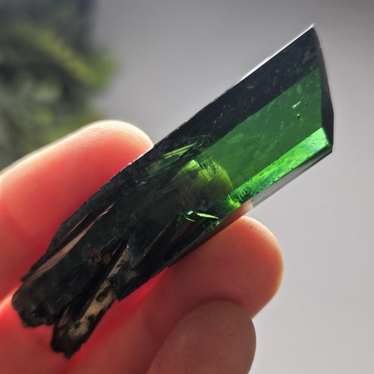 Vivianite Crystal Specimen 15.20g, Terminated Crystal