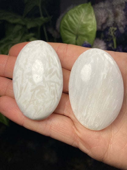 Scolecite Crystal