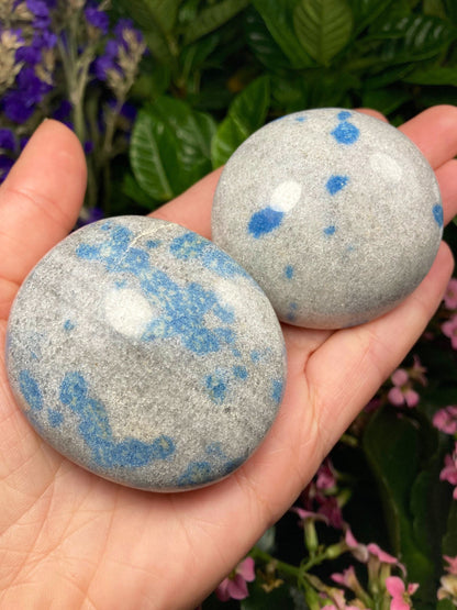 Blue Manganese in Quartz