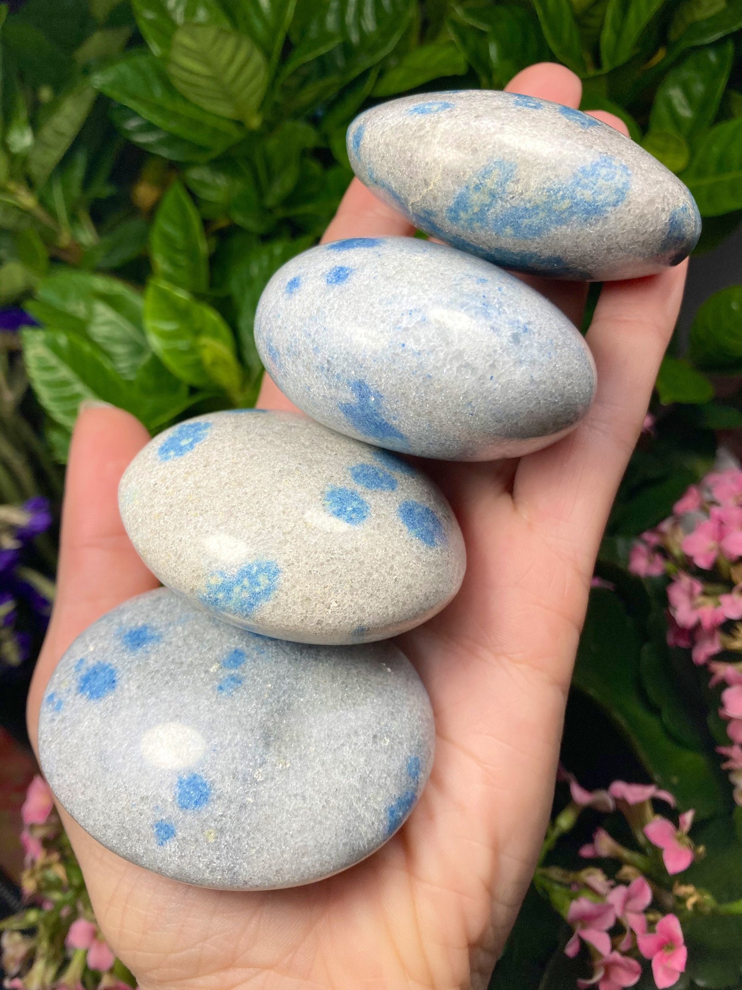 Blue Manganese in Quartz
