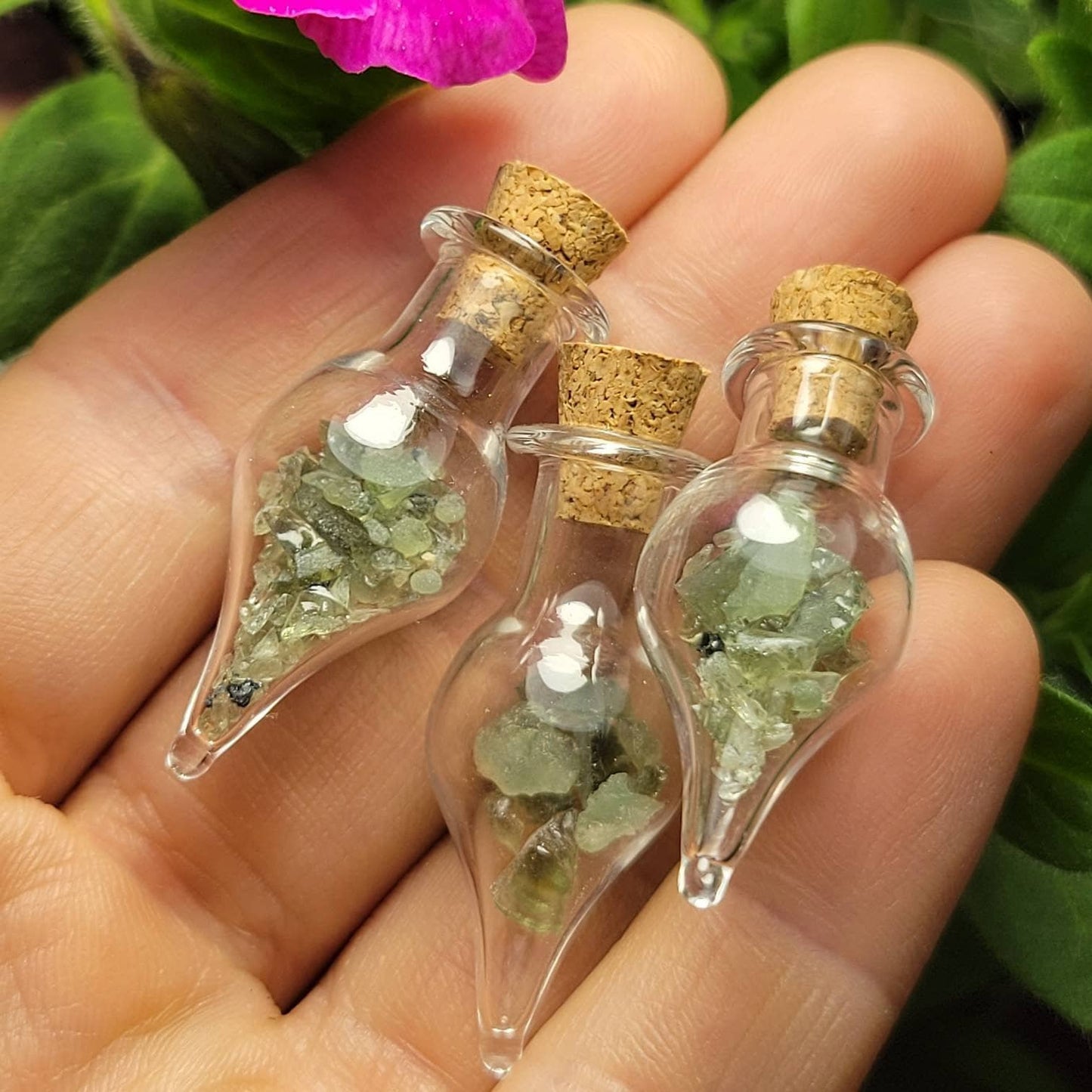 MOLDAVITE Chips