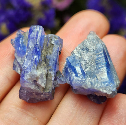 HUGE Tanzanite Crystal / Raw Tanzanite / Synergy 12 / Purple Tanzanite / Tanzanite Stone / Natural Tanzanite / Tanzanite Crystal