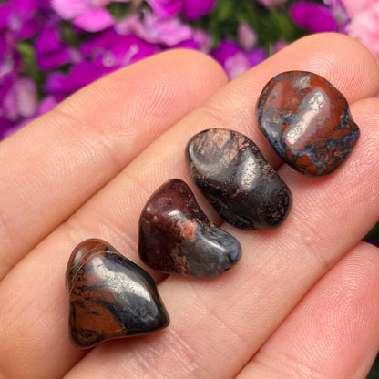 Bustamite & Sugilite Crystal